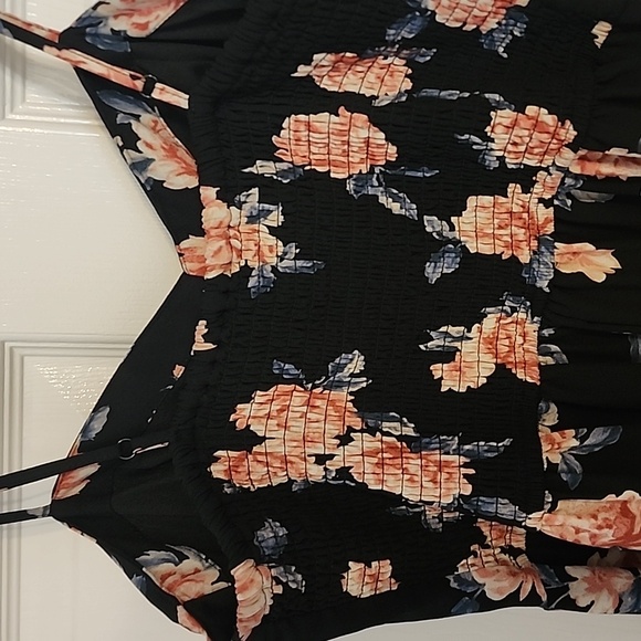 XHILARATION Floral Jumpsuit szMED - Picture 3 of 5